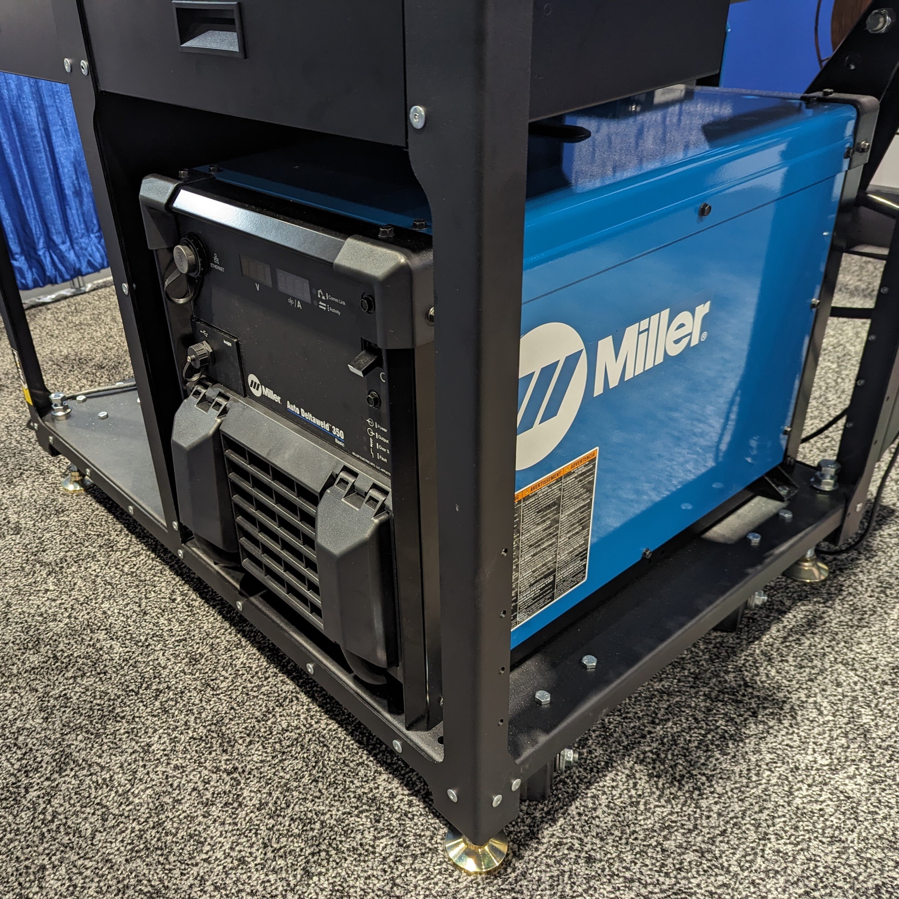 2-Miller Auto DeltaWeld with Hirebotics Cobot Welder-1