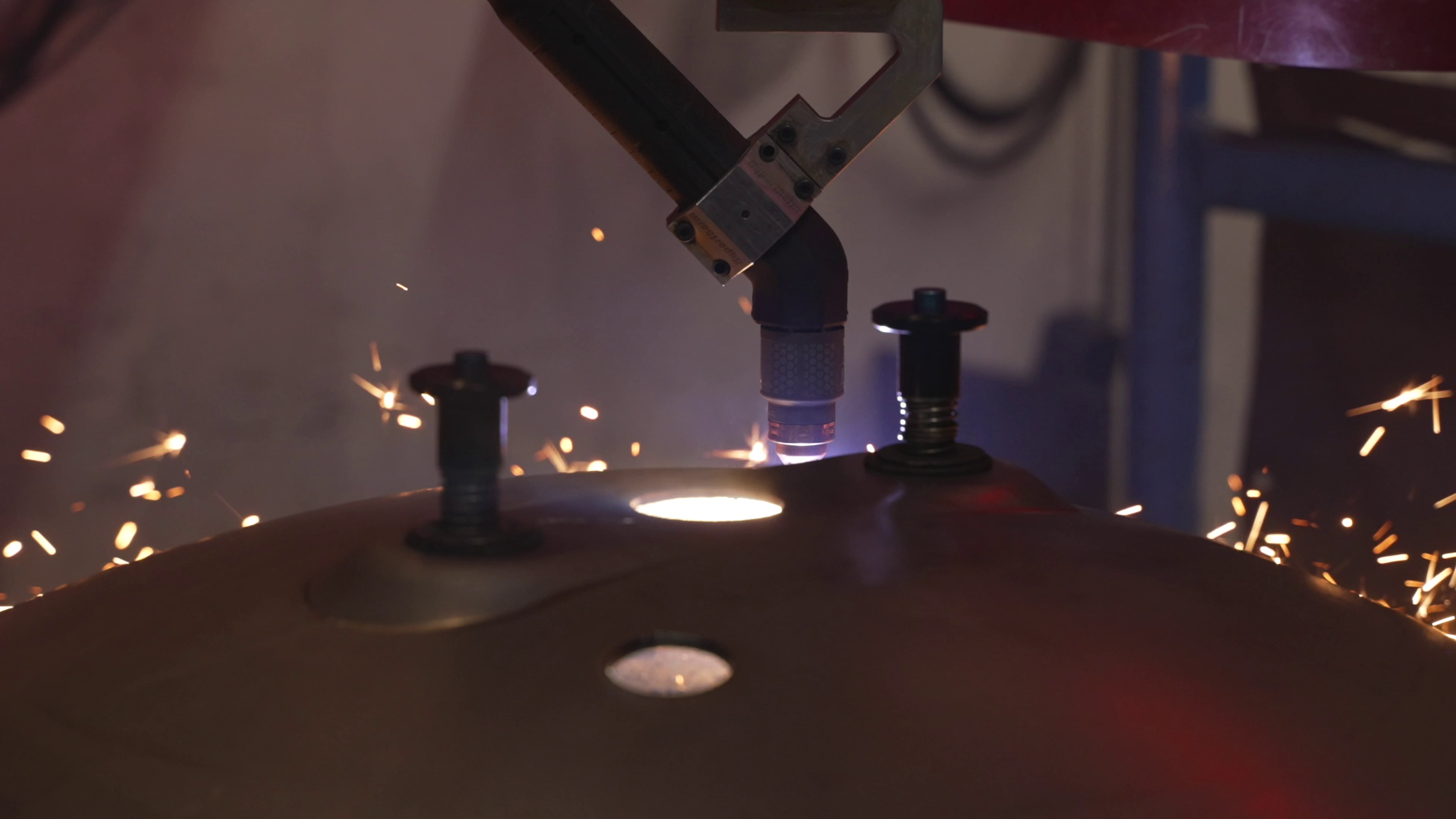Tank-Technology-curved-product-plasma-cutting